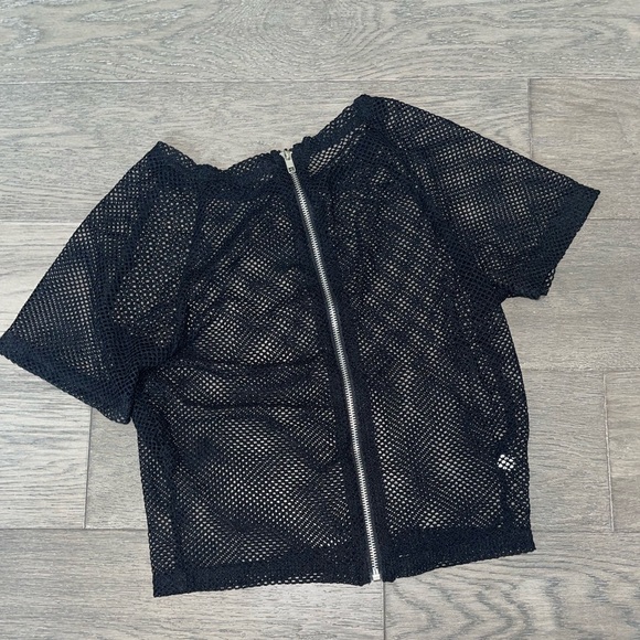 Mesh net crop top - Picture 5 of 6